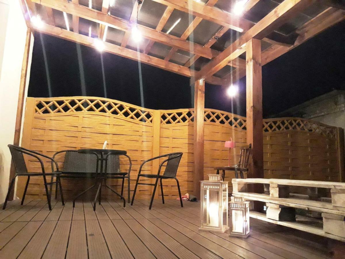 Villa Dom Adula à Janów Lubelski Extérieur photo