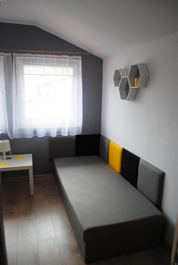Villa Dom Adula à Janów Lubelski Extérieur photo